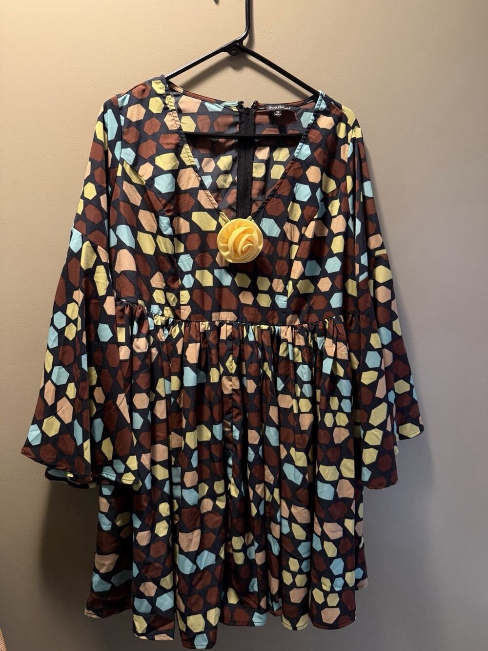 Smak Parlour Dress Multicolor Geometric Women’s Size 1X/16 Pockets Flare Arms
